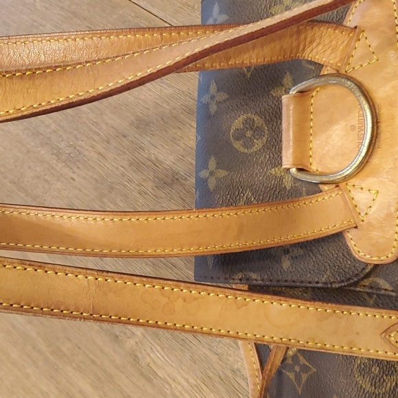 LOUIS VUITTONMonogram Montsouris PM. 23 - Picture 16 of 16